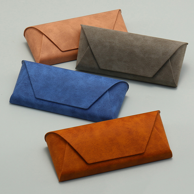 Z. Custodia Morbida Portatile  - Women Accessories List recensione e prezzo